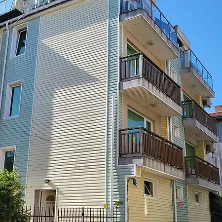 Apartament Penthouse Perla, Vasiliko