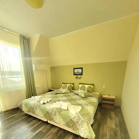 Penthouse Perla, Vasiliko * Carewo