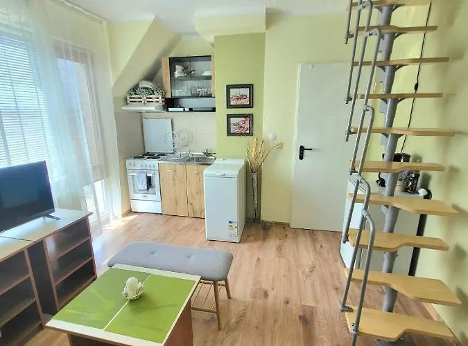 Penthouse Perla, Vasiliko