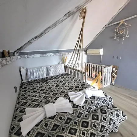 Penthouse Perla, Vasiliko * צרבו